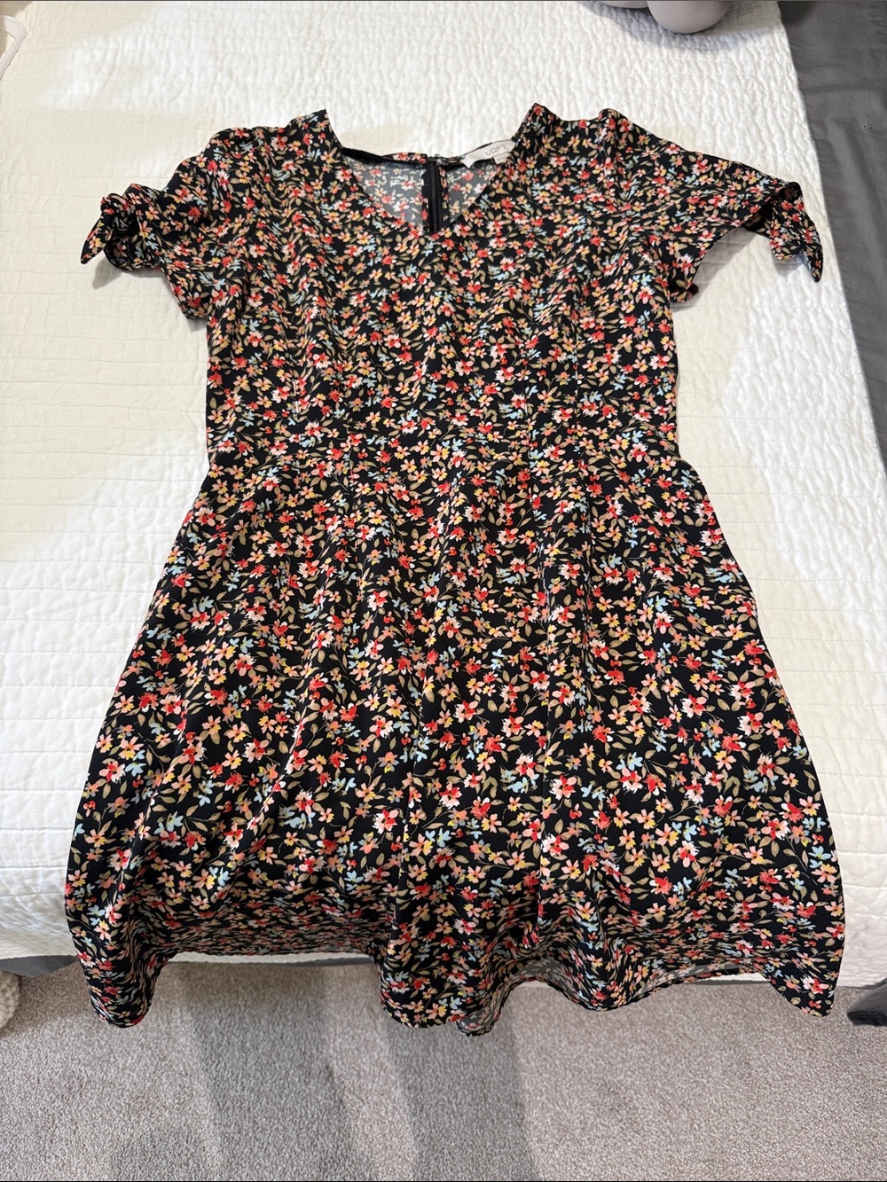 LOFT Black Floral Tie-Sleeve Casual Dress